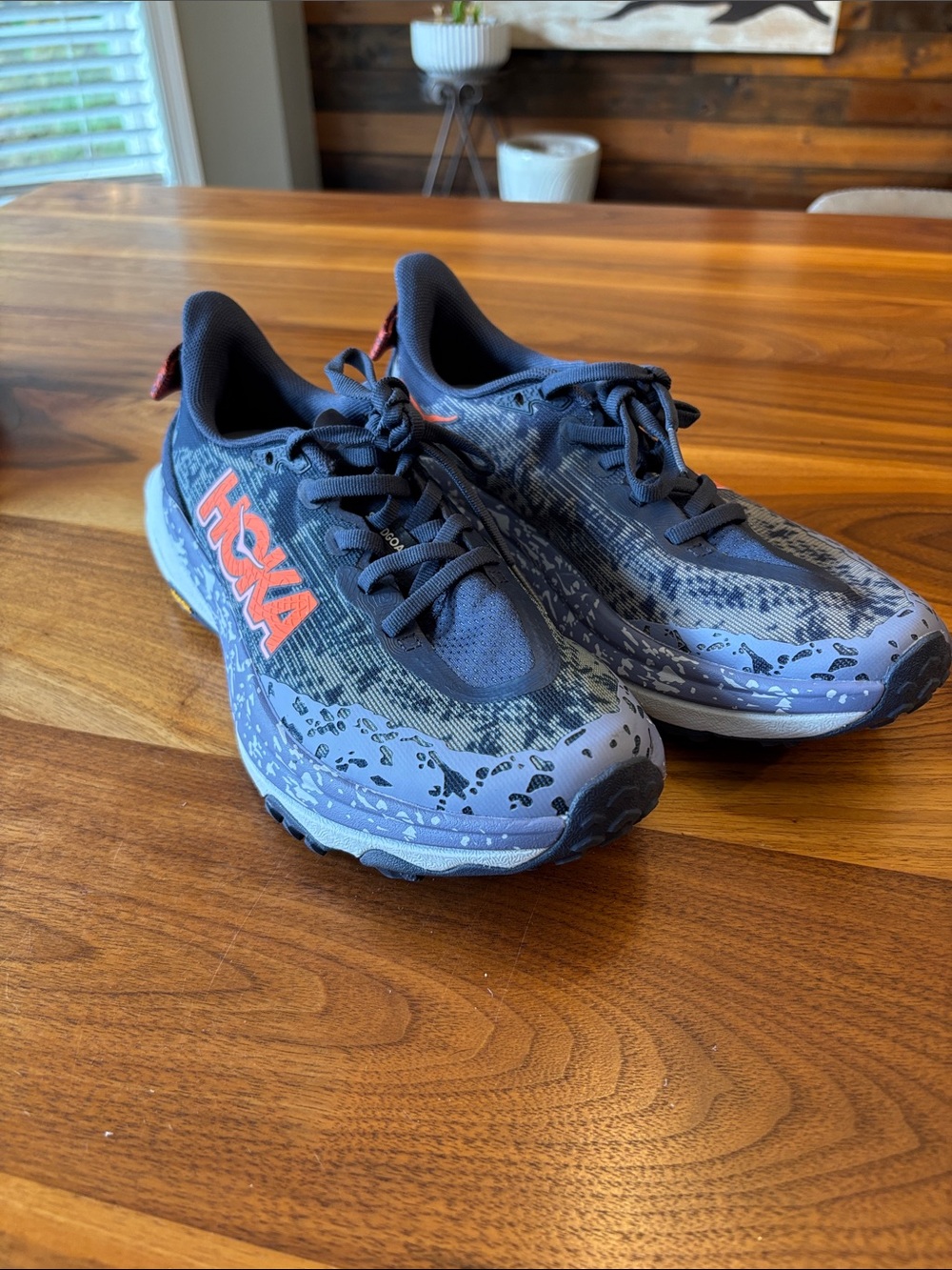 Hoka Blue Purple Speedgoat 6 Running Women’s Shoe Size 7.5